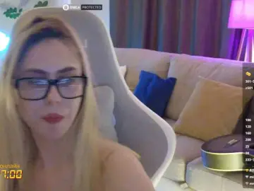 -Light-Fury-  live sex cam