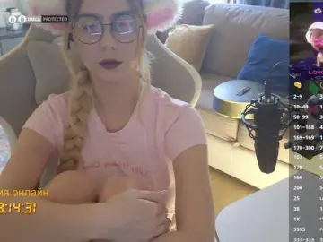 -Light-Fury-  live sex cam