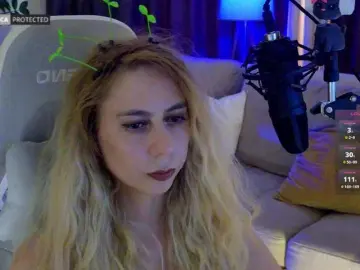 -Light-Fury-  live sex cam