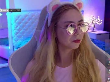 -Light-Fury-  live sex cam