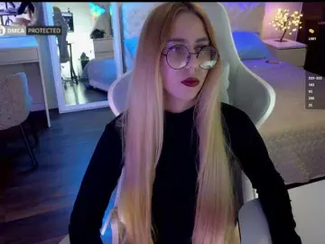-Light-Fury-  live sex cam