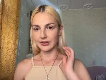 AugustaRuehling  live sex cam