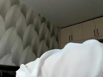 Bambiiiii  live sex cam