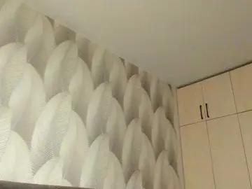 Bambiiiii  live sex cam
