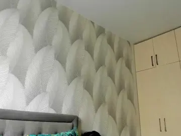 Bambiiiii  live sex cam
