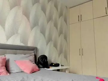 Bambiiiii  live sex cam