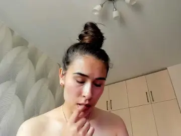 Bambiiiii  live sex cam