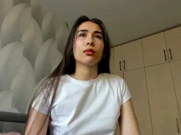 Bambiiiii  live sex cam
