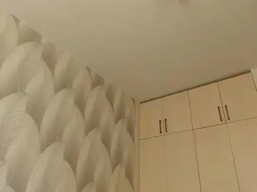 Bambiiiii  live sex cam