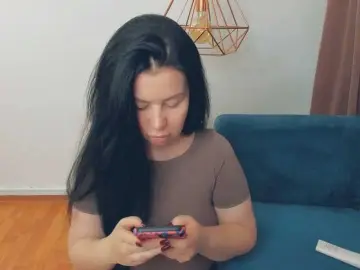 BrilliantGirll  live sex cam