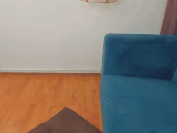 BrilliantGirll  live sex cam