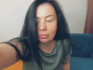 BrilliantGirll  live sex cam