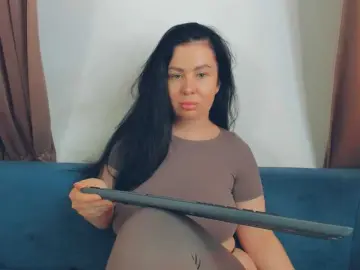 BrilliantGirll  live sex cam