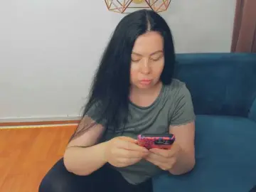 BrilliantGirll  live sex cam