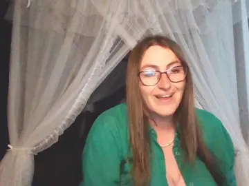 ClassyChick  live sex cam