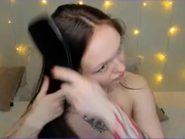 IvyHornyCore  live sex cam