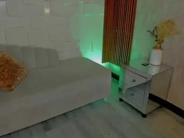 Maddyssonx  live sex cam