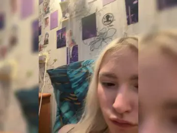 NikaMii  live sex cam