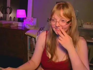 Martha-uwu  live sex cam