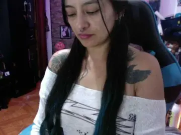 AngelaQueen  live sex cam