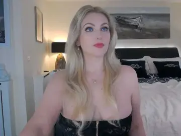 DeliciousAlba  live sex cam