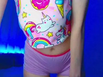 Emelicristal  live sex cam