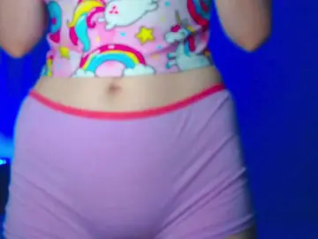 Emelicristal  live sex cam