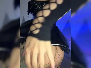 Milena7774  live sex cam