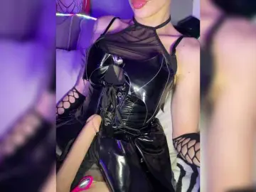 Milena7774  live sex cam
