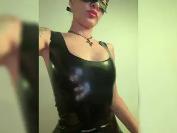 Milena7774  live sex cam