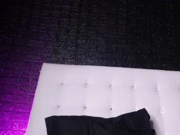 SweetMoniica  live sex cam