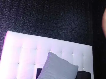 SweetMoniica  live sex cam