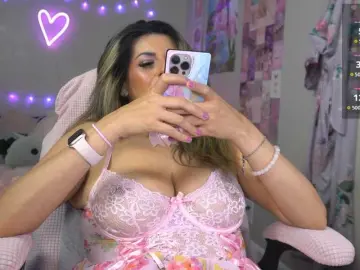 UwUKalieRxUwU  live sex cam