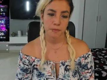 Luckyjok  live sex cam