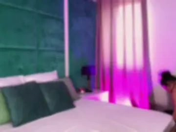 LucyLexton  live sex cam