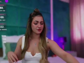 LucyLexton  live sex cam