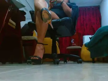 MARILYNWHANCO  live sex cam