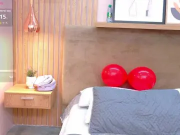 ZaharaFox  live sex cam