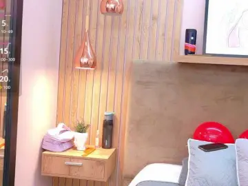 ZaharaFox  live sex cam