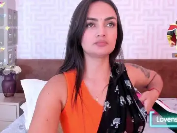 Anany-  live sex cam