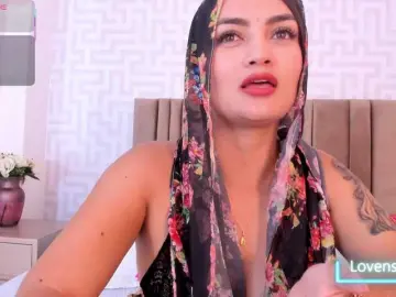 Anany-  live sex cam