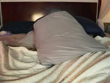 Katyerave  live sex cam