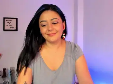 Lauratoro  live sex cam