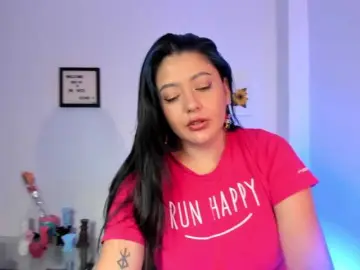 Lauratoro  live sex cam