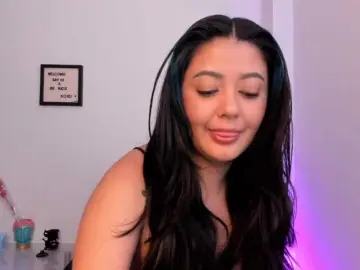 Lauratoro  live sex cam