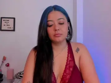 Lauratoro  live sex cam