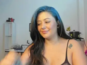 Lauratoro  live sex cam