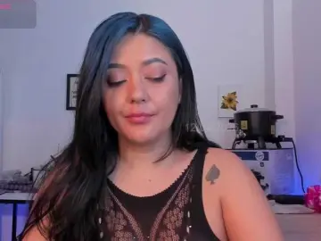 Lauratoro  live sex cam