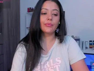 Lauratoro  live sex cam