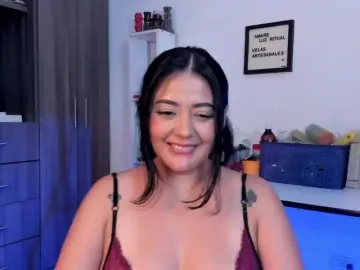 Lauratoro  live sex cam